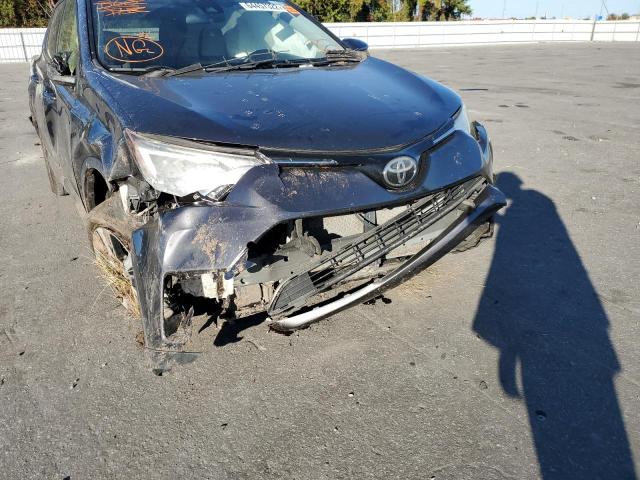 Photo 9 from auction – 2017 TOYOTA RAV4 XLE with VIN JTMWFREV5HJ711216