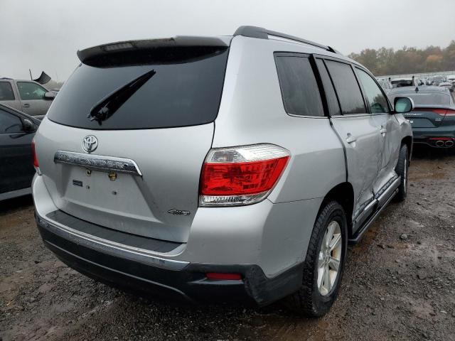 Photo 4 from auction – 2011 TOYOTA HIGHLANDER with VIN 5TDBK3EH2BS046836
