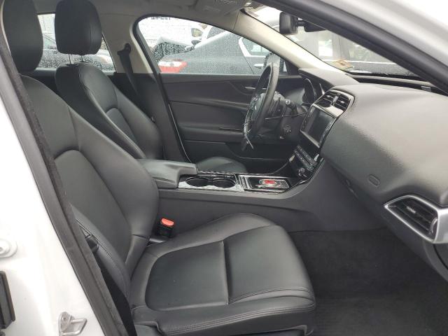 Photo 5 from auction – 2017 JAGUAR XE with VIN SAJAR4BG4HA978343