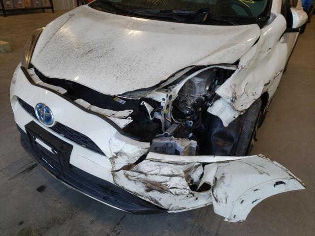 Photo 9 from auction – 2018 TOYOTA PRIUS C with VIN JTDKDTB33J1619712