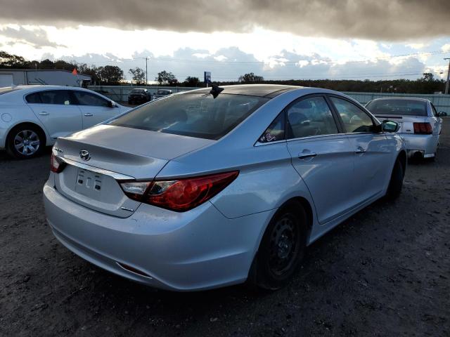 Photo 4 from auction – 2012 HYUNDAI SONATA SE with VIN 5NPEC4AC5CH395605