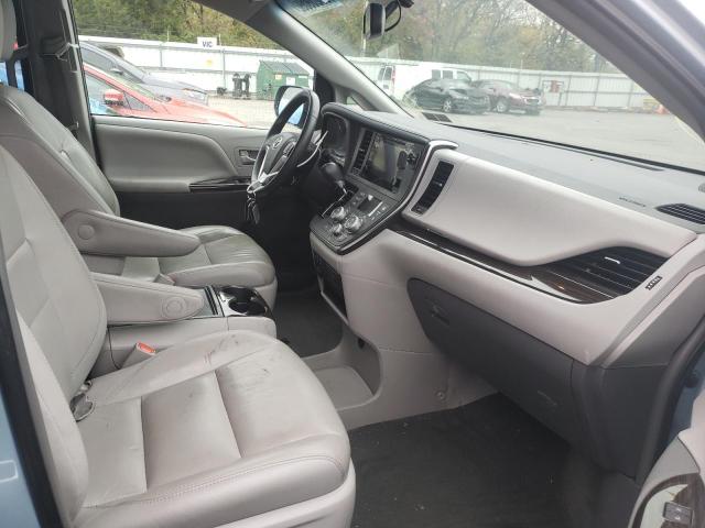Photo 5 from auction – 2017 TOYOTA SIENNA XLE with VIN 5TDDZ3DC5HS182266