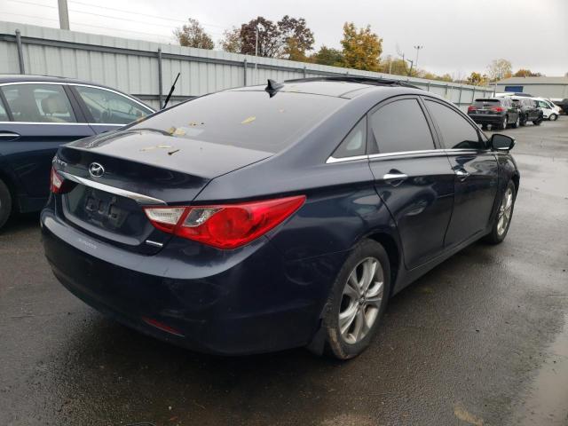Photo 4 from auction – 2012 HYUNDAI SONATA SE with VIN 5NPEC4AC7CH365005
