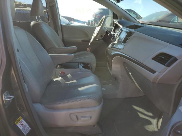 Photo 5 from auction – 2014 TOYOTA SIENNA XLE with VIN 5TDYK3DC5ES425348