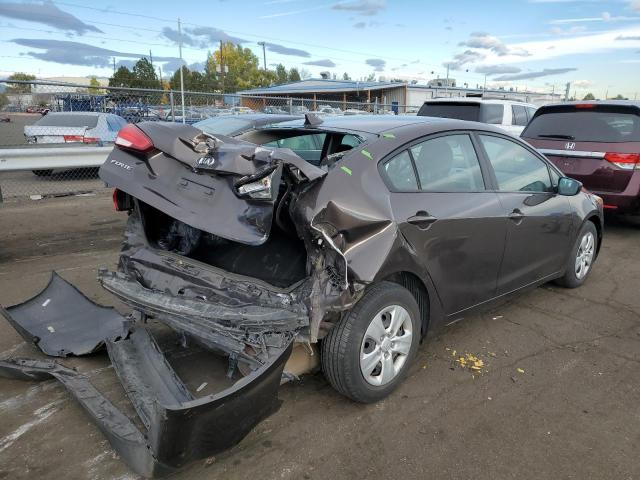 Photo 4 from auction – 2017 KIA FORTE with VIN 3KPFK4A76HE104017
