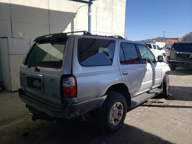 Photo 4 from auction – 2002 TOYOTA 4RUNNER SR with VIN JT3GN86R720230517