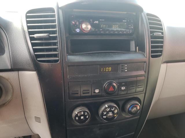 Photo 9 from auction – 2004 KIA SORENTO EX with VIN KNDJC733345303454