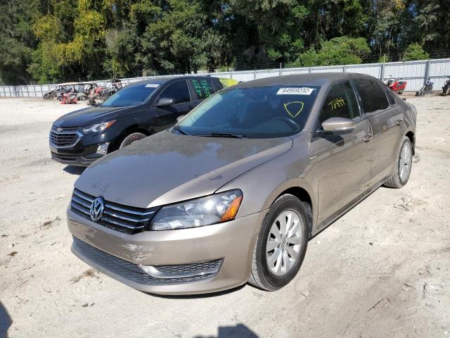 Photo 2 from auction – 2015 VOLKSWAGEN PASSAT S with VIN 1VWAT7A3XFC010102