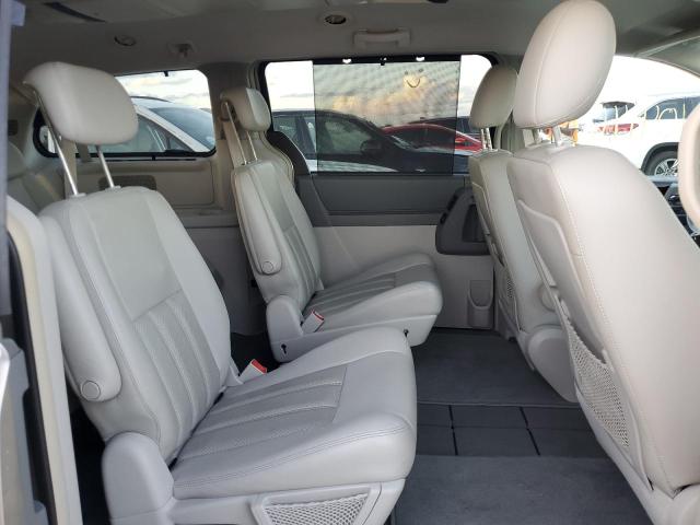 Photo 6 from auction – 2009 CHRYSLER TOWN & COU with VIN 2A8HR54199R642012