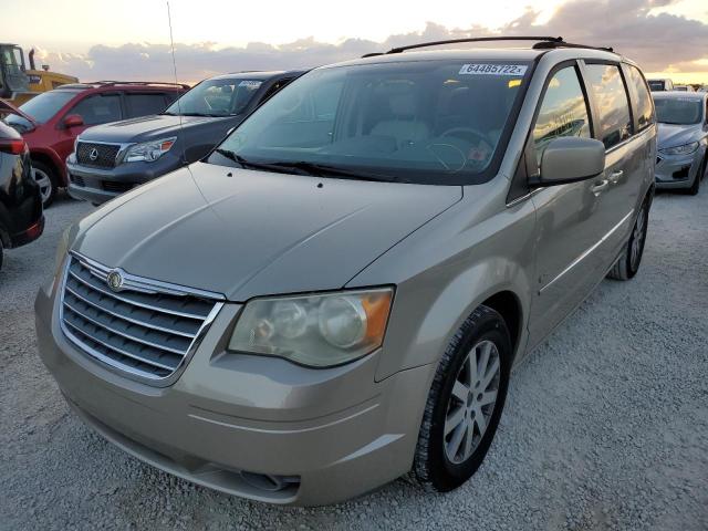 Photo 2 from auction – 2009 CHRYSLER TOWN & COU with VIN 2A8HR54199R642012