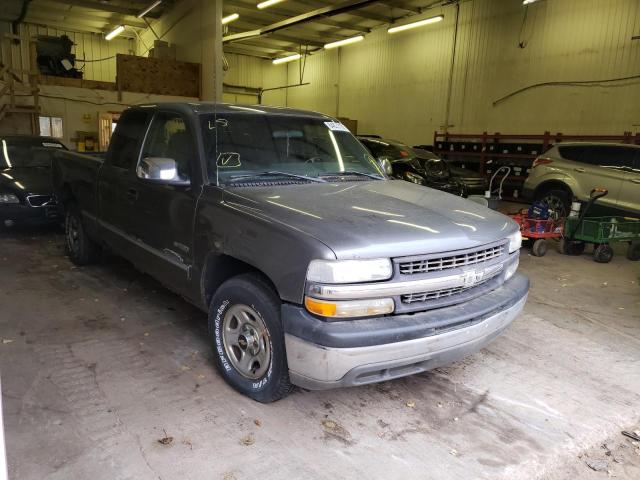 CHEVROLET SILVERADO 2002 with VIN 2GCEC19VX21101796 - Photo from auction