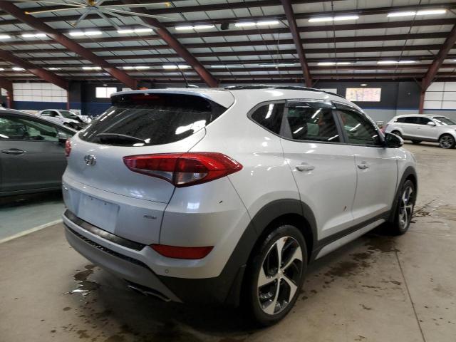 Photo 4 from auction – 2017 HYUNDAI TUCSON LIM with VIN KM8J3CA25HU567849
