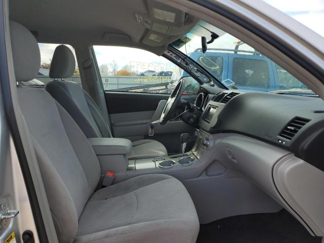 Photo 5 from auction – 2011 TOYOTA HIGHLANDER with VIN 5TDZA3EH1BS009441