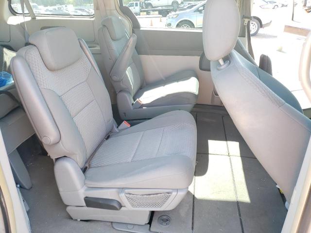 Photo 6 from auction – 2010 CHRYSLER TOWN & COU with VIN 2A4RR5D14AR221826