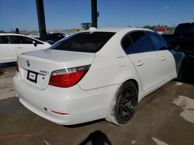 Photo 4 from auction – 2009 BMW 528 I with VIN WBANU53529C117666