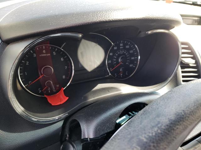 Photo 9 from auction – 2018 KIA FORTE LX with VIN 3KPFK4A72JE216867