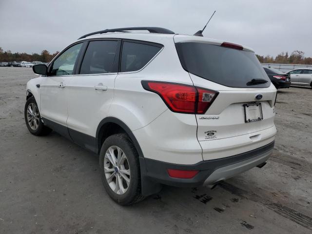 Photo 3 from auction – 2019 FORD ESCAPE SEL with VIN 1FMCU9HD7KUB49252
