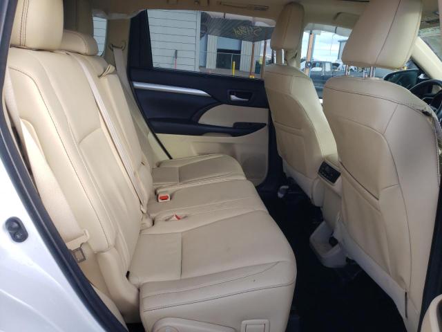 Photo 6 from auction – 2018 TOYOTA HIGHLANDER with VIN 5TDJZRFH3JS819840