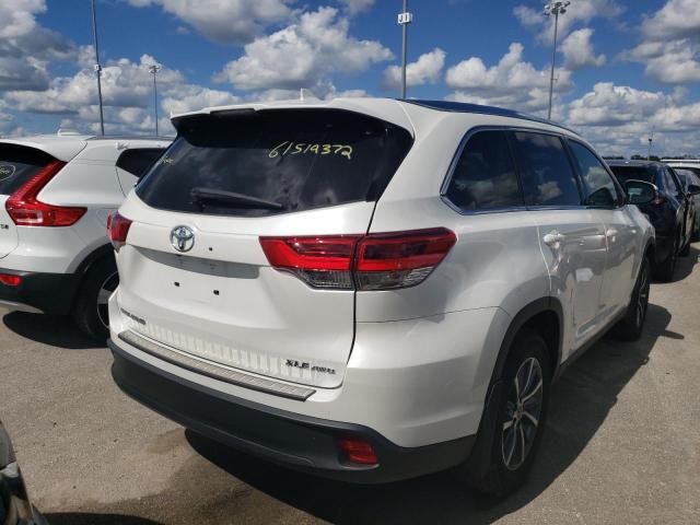 Photo 4 from auction – 2019 TOYOTA HIGHLANDER with VIN 5TDJZRFH6KS932067