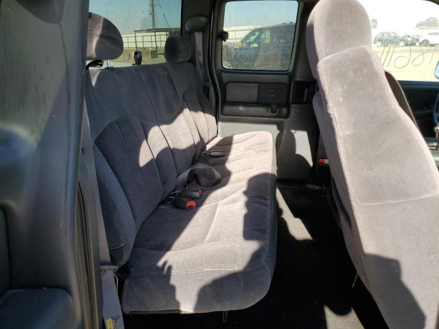 Photo 6 from auction – 2002 CHEVROLET SLVRD 1500 with VIN 2GCEC19T421148742