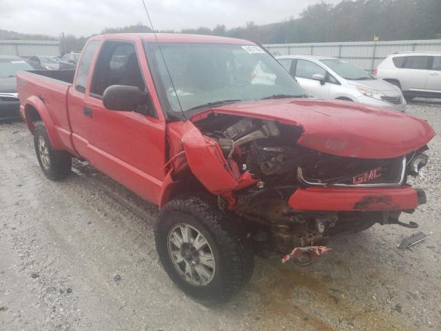 GMC SONOMA 2003 with VIN 1GTCT19X338273742 - Photo from auction