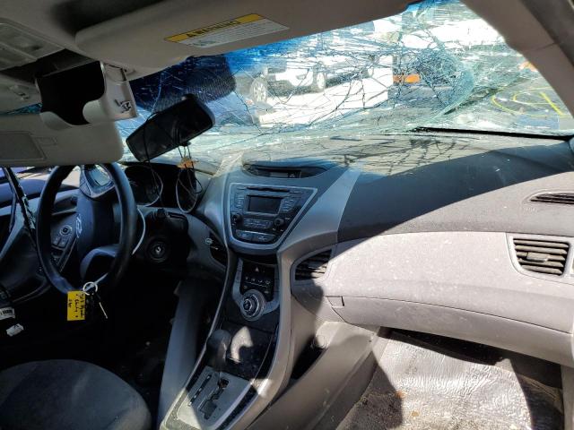 Photo 9 from auction – 2013 HYUNDAI ELANTRA GL with VIN 5NPDH4AE0DH359305