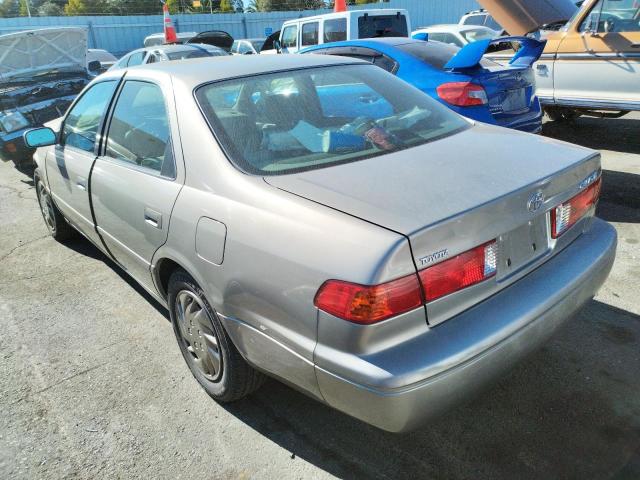 Photo 3 from auction – 2001 TOYOTA CAMRY CE with VIN JT2BG22K710567329