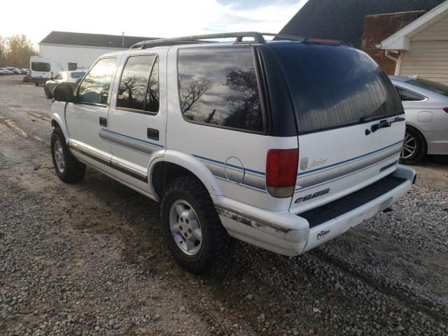 Photo 3 from auction – 1997 CHEVROLET BLAZER with VIN 1GNDT13WXV2208209