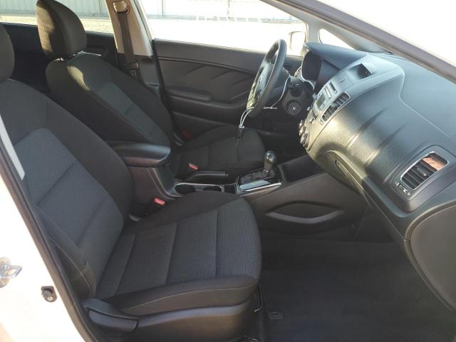 Photo 5 from auction – 2017 KIA FORTE LX with VIN 3KPFK4A73HE093008