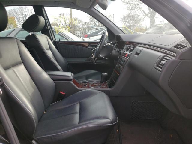 Photo 5 from auction – 2000 MERCEDES-BENZ E 430 with VIN WDBJF70J2YA998029