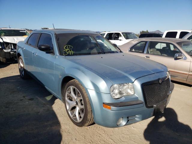 CHRYSLER 300C 2008 with VIN 2C3KA63HX8H201085 - Photo from auction