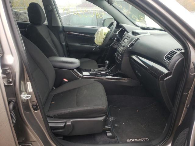 Photo 5 from auction – 2015 KIA SORENTO LX with VIN 5XYKT3A62FG567317