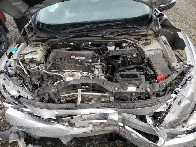 Photo 7 from auction – 2017 HONDA CIVIC LX with VIN 2HGFC2F56HH556290