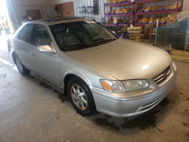 TOYOTA CAMRY CE 2000 with VIN JT2BG22K7Y0509246 - Photo from auction