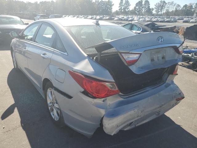 Photo 3 from auction – 2013 HYUNDAI SONATA SE with VIN 5NPEC4AC6DH810593