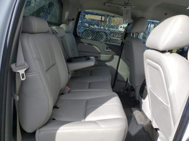 Photo 6 from auction – 2011 CHEVROLET AVALANCHE with VIN 3GNTKFE33BG100368
