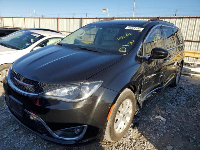 Photo 2 from auction – 2017 CHRYSLER PACIFICA T with VIN 2C4RC1BG2HR702711