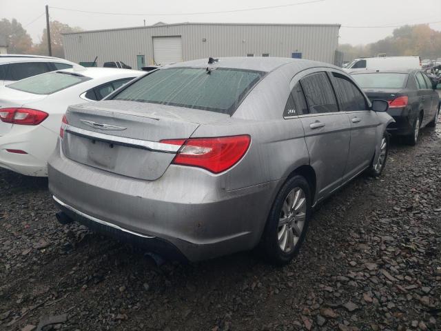 Photo 4 from auction – 2013 CHRYSLER 200 TOURIN with VIN 1C3CCBBG0DN678321