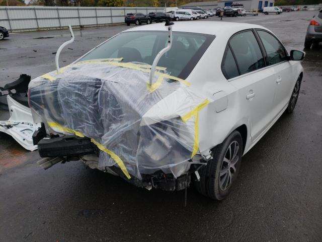 Photo 4 from auction – 2017 VOLKSWAGEN JETTA SE with VIN 3VWDB7AJ0HM403106