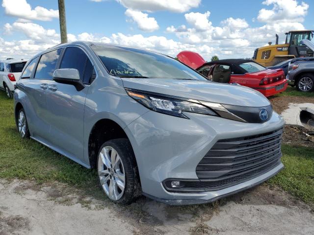 Photo 1 from auction – 2022 TOYOTA SIENNA XLE with VIN 5TDASKFC9NS051982