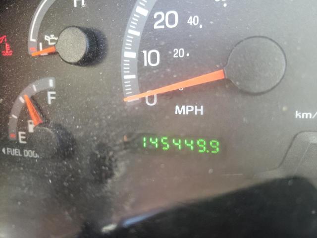 Photo 8 from auction – 2002 FORD F150 SUPER with VIN 1FTRW08L92KB80820