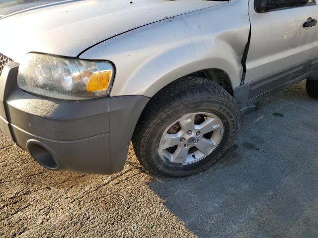 Photo 9 from auction – 2005 FORD ESCAPE XLT with VIN 1FMYU03125KC90728
