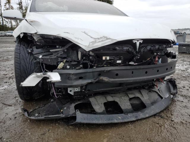 Photo 9 from auction – 2016 TESLA MODEL X with VIN 5YJXCDE21GF025928
