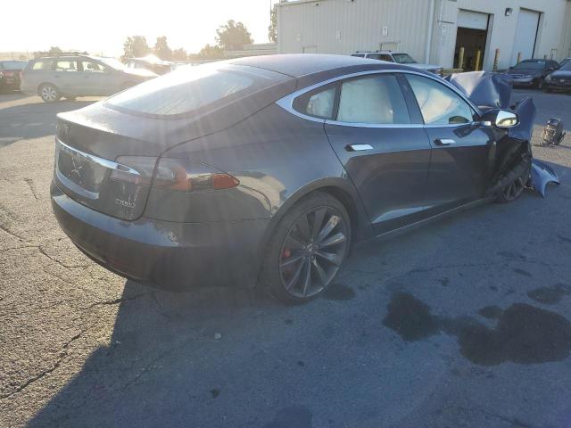 Photo 4 from auction – 2017 TESLA MODEL S with VIN 5YJSA1E47HF219414