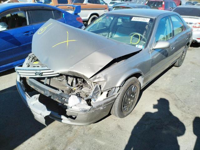 Photo 2 from auction – 2001 TOYOTA CAMRY CE with VIN JT2BG22K710567329