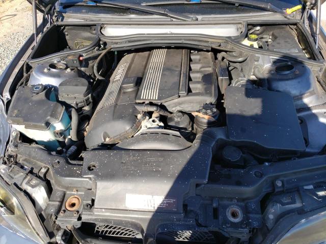 Photo 7 from auction – 2004 BMW 325 XI with VIN WBAEU33454PM61022