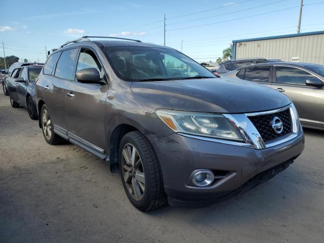 NISSAN PATHFINDER 2013 with VIN 5N1AR2MN1DC677103 - Photo from auction