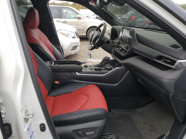 Photo 5 from auction – 2021 TOYOTA HIGHLANDER with VIN 5TDLZRBH8MS079690