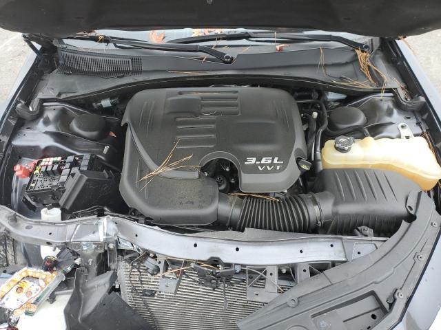 Photo 7 from auction – 2017 CHRYSLER 300 LIMITE with VIN 2C3CCAAG6HH668211