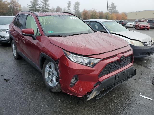 TOYOTA RAV4 XLE 2019 with VIN JTMP1RFV6KD032952 - Photo from auction